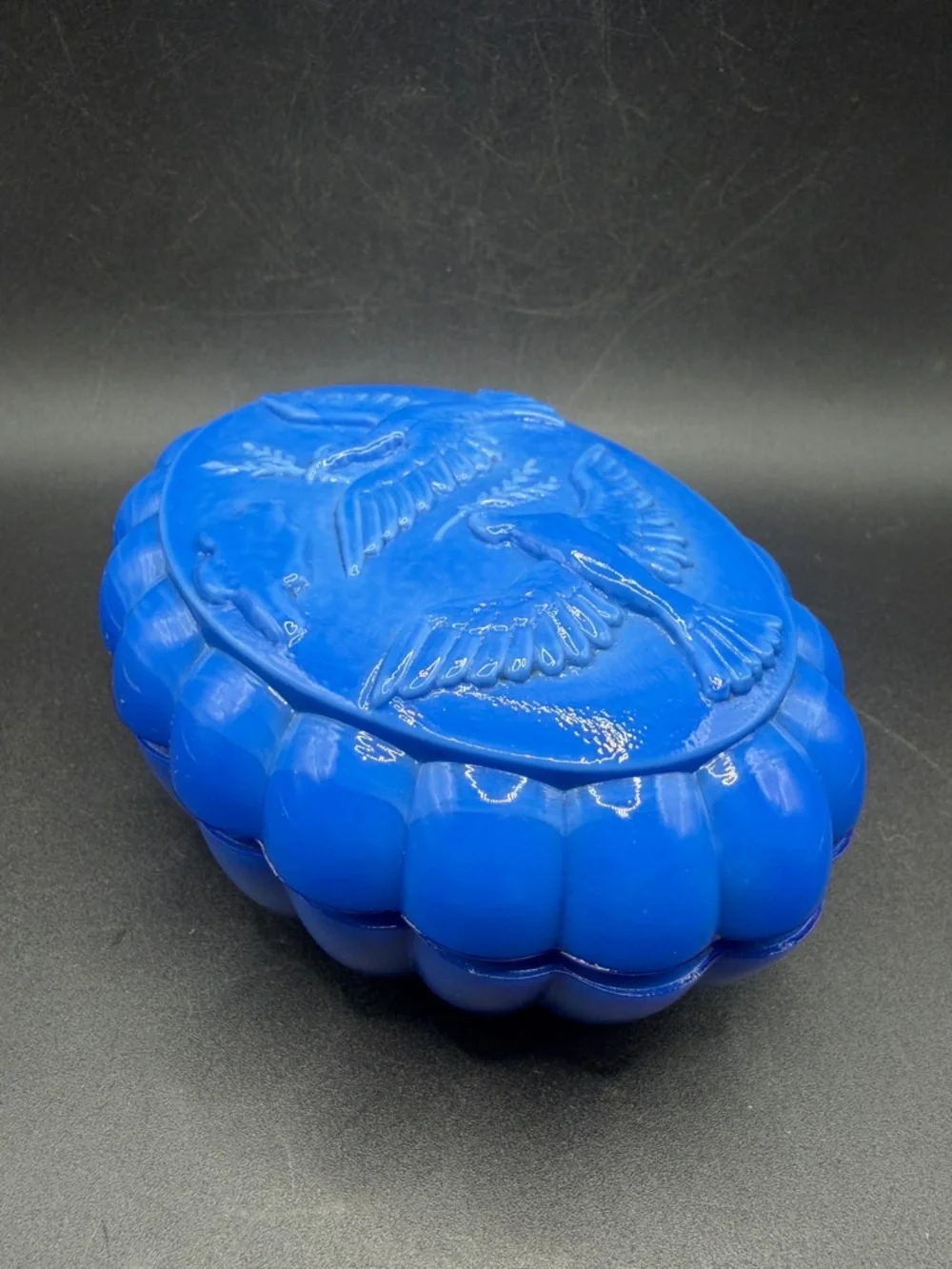 Vintage Lapis Blue Mottled Slag Glass Doves Birds Peace Olive Branch Dresser Box